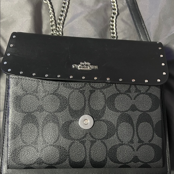 COACH Klare Crossbody bag. Used twice see photos for measurements and condition. - Picture 3 of 11